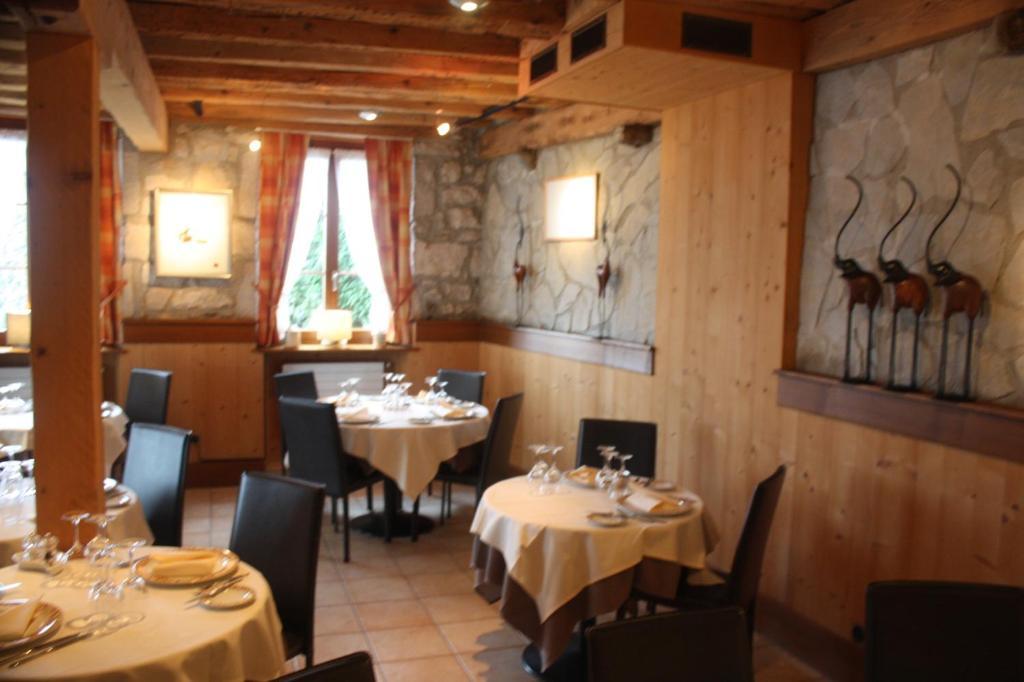 Auberge Communale Bogis Bossey Bagian luar foto