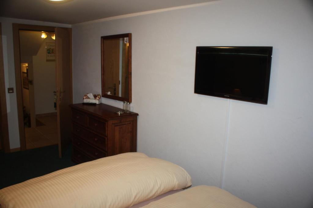 Auberge Communale Bogis Bossey Ruang foto
