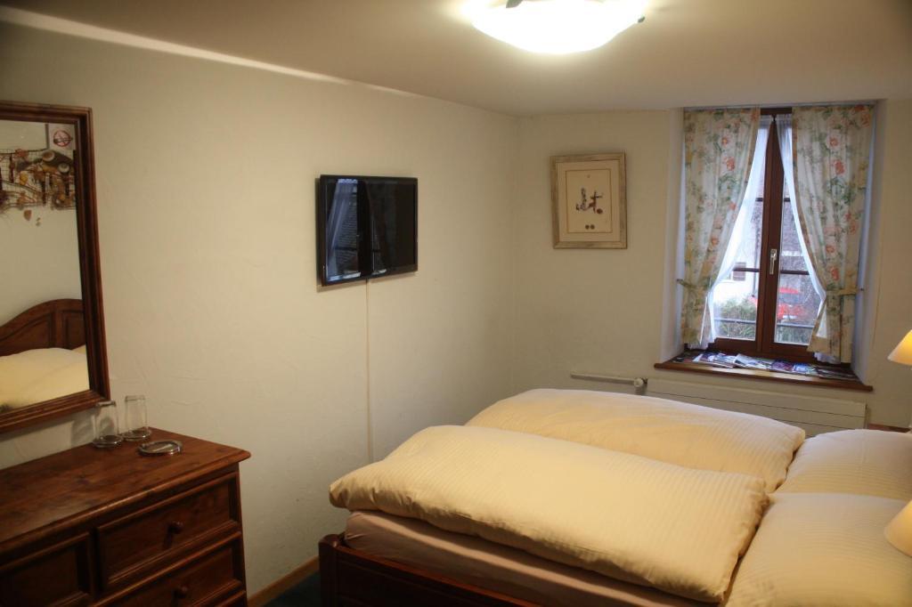 Auberge Communale Bogis Bossey Bagian luar foto